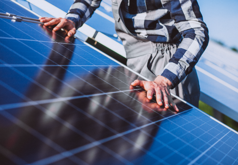 ¿Cómo se realiza la instalación de un proyecto fotovoltaico?