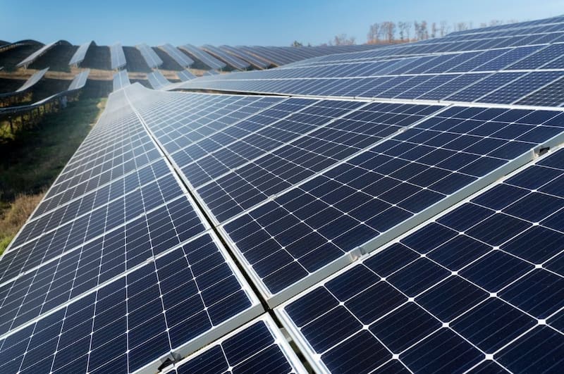 proyectos de energía solar fotovoltaica a gran escala